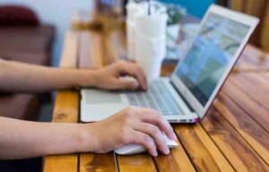 Em tramitação no Congresso, o Projeto de Lei nº 4.557/2024 propõe alterar a estrutura de governança da Internet estabelecida há 30 anos no Brasil. (crédito: Freepik).
