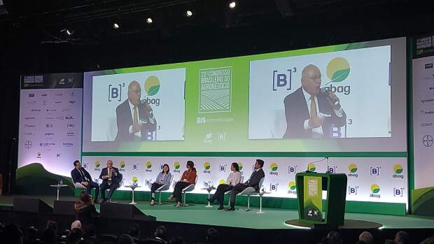Congresso Brasileiro do Agronegócio terá a palestra inaugural “Agroalianças e o Futuro”, conduzida pelo Embaixador Roberto Azevêdo, diretor geral da OMC (2013-2020), consultor da ABAG, presidente da 9G Consultoria e presidente Global de Operações da AMBIPAR (Divulgação)