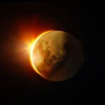 Astrologia ajuda a compreender como eclipses, aliados a grandes trânsitos planetários, ressoam em mudanças globais. Foto: Shutterstock.