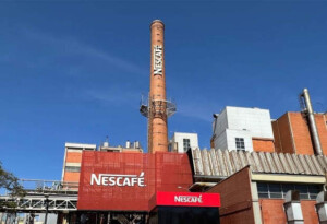 Com o investimento, a fábrica —que exporta para 65 países— terá um aumento de 10% na capacidade de produção, fortalecendo ainda mais a competitividade internacional do café brasileiro. (Divulgação)