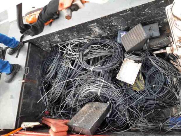 Força-tarefa para remover os cabos irregulares de telecomunicações acontece de maneira simultânea em praticamente todas as regiões do estado. (Distribuição)