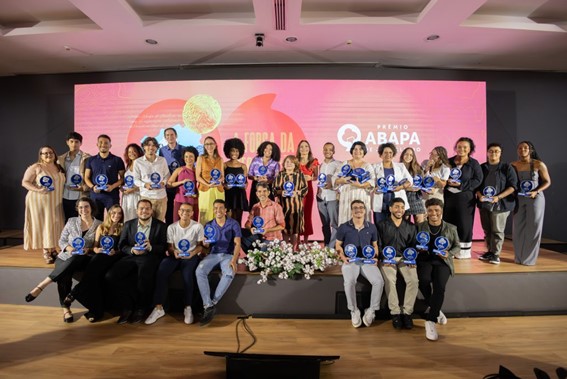 Foram ao todo 153 trabalhos inscritos - 133 na categoria Jovem Talento e 20 na categoria Profissional. Os vencedores das duas modalidades, dividiram um total de R$ 123 mil, além de troféus, conferidos aos conteúdos veiculados em mídias impressas, digitais, televisivas e radiofônicas. (Foto: Divulgação Abapa)