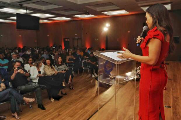  A solenidade, realizada no auditório da Federação das Indústrias do Estado da Bahia (Fieb), reuniu cerca de 250 pessoas, entre jornalistas, estudantes de Comunicação, professores e líderes setoriais. (Abapa)