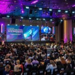 Luiza Helena Trajano, Chieko Aoki, Miguel Falabela, Denise Fraga e Augusto Cury foram destaques no evento promovido pelo CMEC sobre a importância do equilíbrio para empreender no digital e viver no mundo real. (Divulgação)