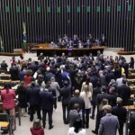 Na prática, o PL aprovado na Câmara faz com que o descumprimento da função social da terra deixe de ser um requisito para a desapropriação — uma vez que a improdutividade passa a ser requisito obrigatório. (Câmara Federal / divulgação)