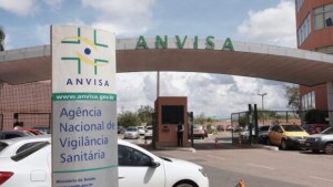 Pedido se baseia em um risco sanitário iminente, sustentado por evidências clínicas, sanitárias e policiais. As entidades solicitantes são a Associação Médica Brasileira (AMB), SBEM, ABESO, SBD e FEBRASGO. (Foto Rodrigo Maia -Câmara dos Deputados)