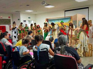 Conduzido pelo grupo de voluntários do ‘Plantão da Felicidade’, a peça teatral será realizada entre os dias 22 e 24 de dezembro, a partir das 10h. (Foto:  Boca de Olhos - André Fernandes)