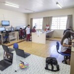 Estado se consolida como referência nacional em letramento digital por meio de parceria com a Start by Alura, integrando tecnologia ao currículo escolar e formando milhares de professores. (Foto: Ricardo Marajó/SMCS / PMCuritiba