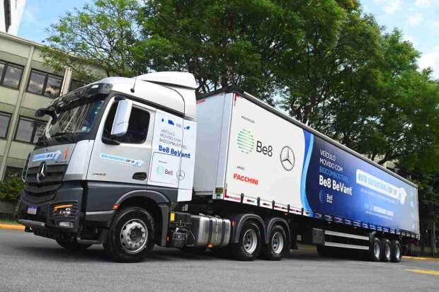 Rota Sustentável COP 30 foi de Passo Fundo (RS) até Belém (PA). Em Davos o Brasil o participa de três painéis destacando os resultados do uso do Be8 BeVant, que reduz 99% nas emissões de gases de efeito estufa em motores Mercedes-Benz Euro 6. (Divulgação)
