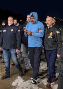 Ex-Presidente Nicolás Maduro na chegada a Nova York e na sede da DEA após sua captura na Venezuela (RS/Fotos Públicas)