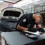 As oficinas atuam como uma conexão direta com temas da inovação do setor automotivo, promovendo um aumento da empregabilidade e aplicação prática do conhecimento técnico no mercado. (Foto: Gabriel Pinheiro/SENAI)