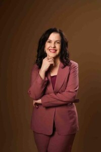 Dra. Patrícia Dalboni - especialista em dermatologia. (Foto: Divulgação)