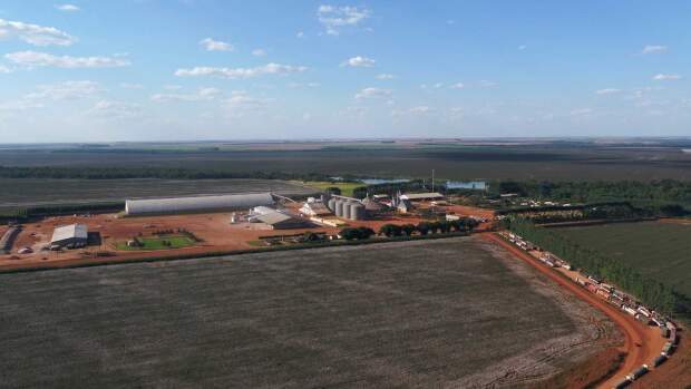 Iniciativa da Mesa Global da Soja Responsável no Brasil transforma práticas consolidadas em estratégia de negócio no setor. Integrada ao grupo Bom Futuro desde 2008, a fazenda consolidou, ao longo dos anos, um modelo de gestão baseado em eficiência operacional (Divulgação)  