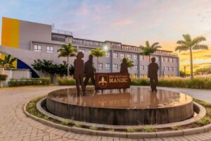 Estudantes começam corrida à Justiça contra Faculdade São Leopoldo Mandic, que mudou as regras de avaliação com semestre em andamento; aluno do 9º período já conseguiu liminar favorável. (Divulgação)