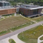 Um sistema integrado de tecnologias irá substituir o plantio centenário de colmos por um sistema mais leve, preciso e sustentável, conectando inovação à visão de dobrar à produtividade do setor até 2040. (Centro de Tecnologia Canavieira (CTC) / divulgação)