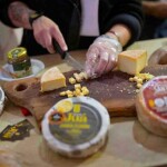 Evento - maior da categoria no Brasil - será realizado de 4 a 6 de junho, em Belo Horizonte, reforçando o papel estratégico do queijo artesanal na economia, cultura e turismo do estado. Festival de Queijo Artesanal em Minas - Foto Divulgação FQAM