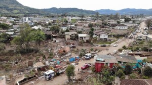 Com a medida, municípios estão aptos a solicitar recursos do Governo Federal para ações de defesa civil. (Fotografia por drones no Vale do Taquari - Foto Grupo de Apoio a Desastres (Gade)).