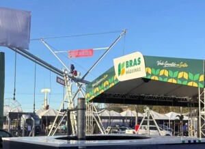 Em um dos maiores encontros do agro na Bahia, a empresa apresenta ao público soluções da DJI Agriculture, uma das referências mundiais em inovação para o campo. (Fotos: Ascom/Brasmáquinas)