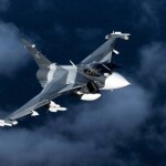 Ucrânia pretende adquirir um lote inicial de até 20 caças Gripen E/F, e a Suécia pretende doar até 16 aeronaves Gripen C/D à Ucrânia. O governo sueco também anunciou a destinação de recursos para substituir as aeronaves Gripen que serão doadas. (Divulgação)