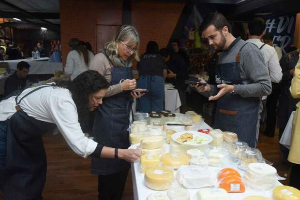 Evento em Blumenau terá área dedicada à inovação e convida empresas de maquinário a apresentar soluções para queijarias e derivados. (Queijo do Brasil / Divulgação)