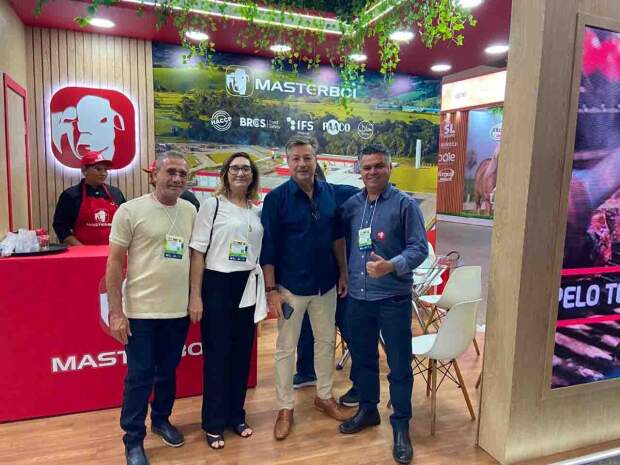 Equipe de Compra de Gado da Masterboi recebe pecuaristas e parceiros durante a PEC Brasil, em Fortaleza, consolidando a aproximação da empresa com a cadeia produtiva cearense (Divulgação Masterboi)