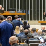 Para organização, temas sensíveis ainda sem definição, como a escala 6x1 e o reajuste do teto de faturamento do Simples Nacional, precisam de pareceres que atendam aos pleitos de empresas e empreendedores. (Divulgação)