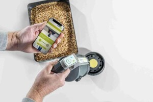 O NOA - NutriOpt On-Site Adviser é um equipamento portátil que, focado em nutrição de precisão, mensura dados nutricionais de ingredientes e rações em menos de um minuto. (Crédito: divulgação Trouw Nutrition Brasil)