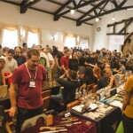 Com palestras, demonstrações de forja, sorteios de facas, exposição de peças raras e históricas, Knife Show Curitiba estima público de 3 mil visitantes. (Fotos: Paulo Turossi)