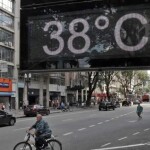 Fenômeno pode elevar temperaturas, atrasar chuvas e aumentar o risco de queimadas no Brasil. (Foto: Paulo Pinto/Agência Brasil)