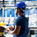 Estudo da CNI estima que produtividade teria de crescer até 8,5% para manter a produção com menos horas trabalhadas. (Foto: Freepik)