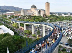 Data marca o primeiro mês de outubro do Caminho da Fé como rota turística nacional reconhecida por lei. Feriado deve movimentar R$ 3,5 bilhões no estado; (Reprodução Santuário de Aparecida / Foto Thiano Leon)